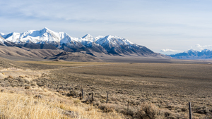 Snow Caps Slow Claps